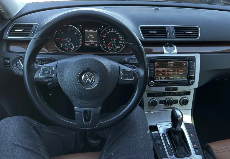 VW Passat 2.0TDI, ШВЕЙЦАРИЯ, снимка 11 - Автомобили и джипове - 48832125