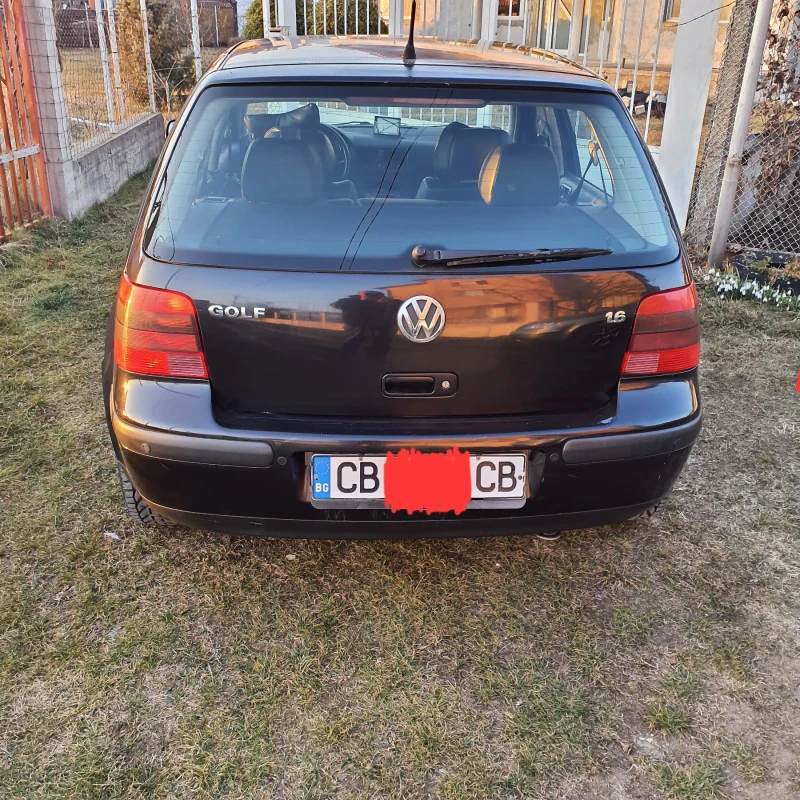 VW Golf 1.6SR, снимка 2 - Автомобили и джипове - 49028565