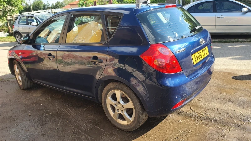 Kia Ceed, снимка 3 - Автомобили и джипове - 52786701