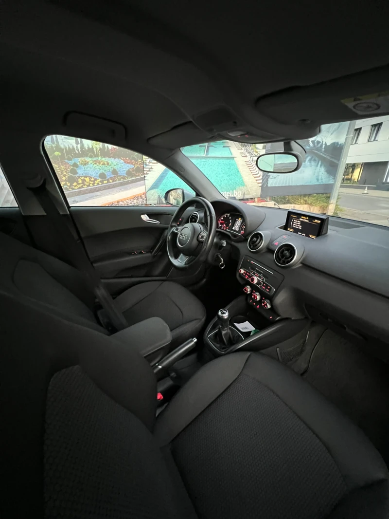 Audi A1, снимка 6 - Автомобили и джипове - 52473125