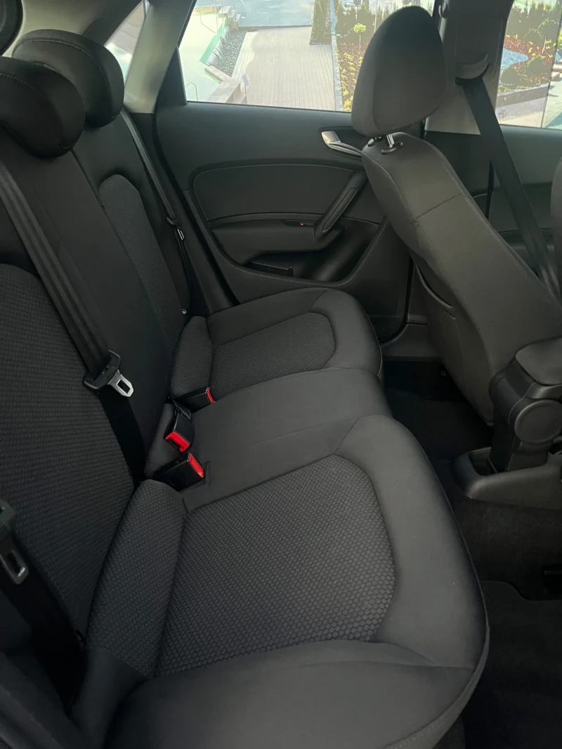 Audi A1, снимка 7 - Автомобили и джипове - 52473125