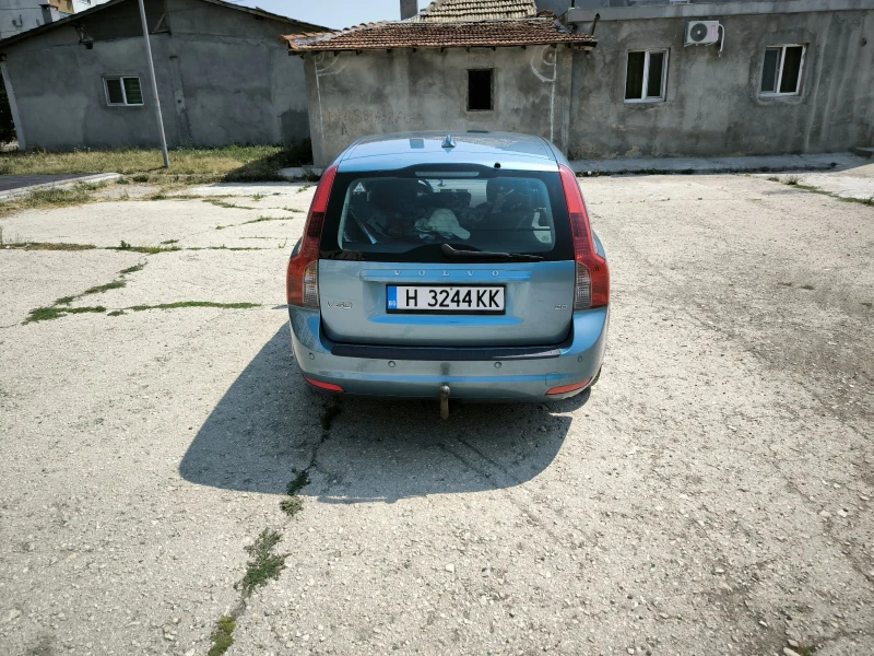 Volvo V50 2.0 F, снимка 2 - Автомобили и джипове - 52070104