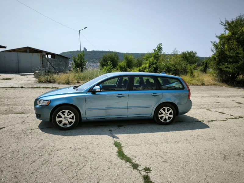 Volvo V50 2.0 F, снимка 4 - Автомобили и джипове - 52070104