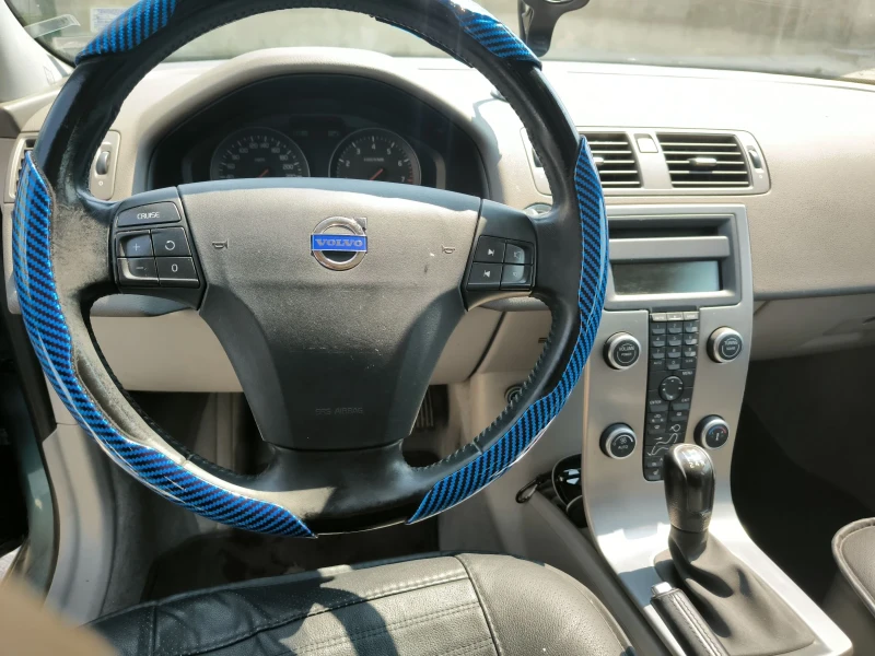 Volvo V50 2.0 F, снимка 7 - Автомобили и джипове - 52070104