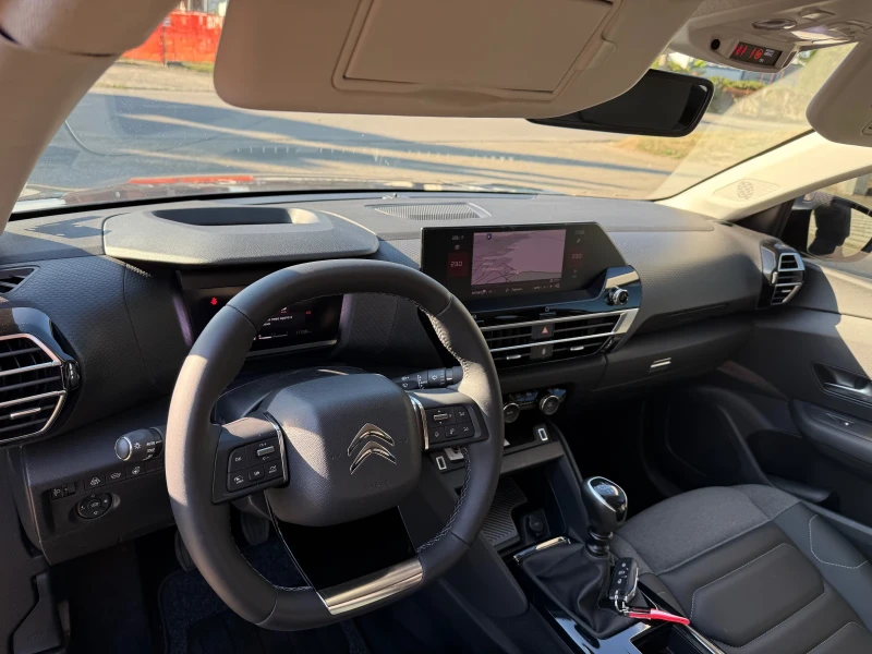 Citroen C4 14 000 km, снимка 9 - Автомобили и джипове - 52660357