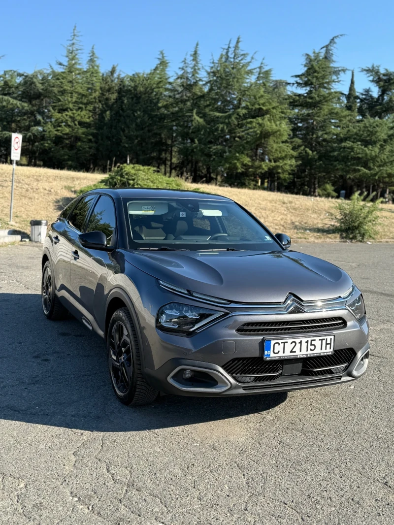 Citroen C4 14 000 km, снимка 2 - Автомобили и джипове - 52660357