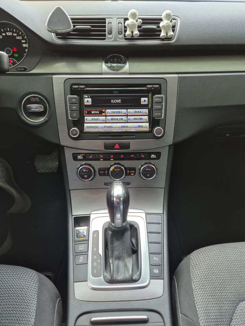 VW Passat Comfortline , снимка 14 - Автомобили и джипове - 52462073