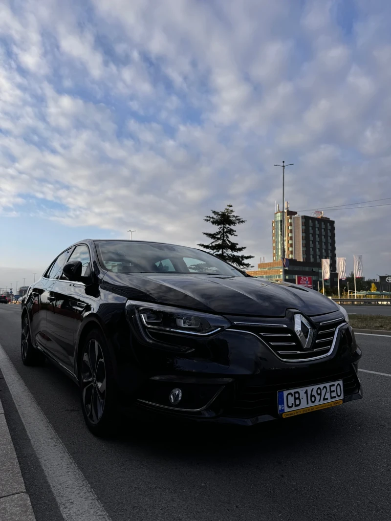 Renault Megane 1.5 DCI, снимка 3 - Автомобили и джипове - 52506991