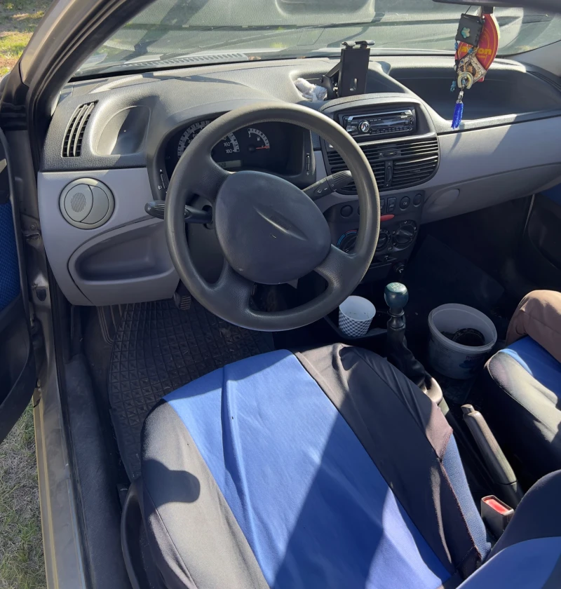 Fiat Punto 1.1, снимка 6 - Автомобили и джипове - 52107382