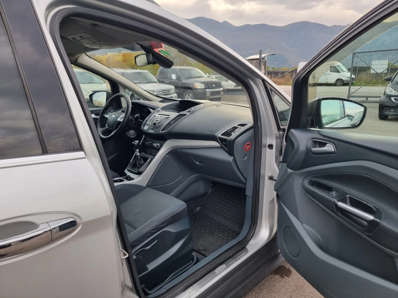 Ford Grand C-Max 2.0TDI, снимка 15 - Автомобили и джипове - 52152334