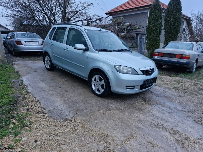 Mazda 2 1.2i, снимка 3 - Автомобили и джипове - 53053971