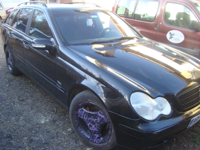 Mercedes-Benz C 180 Kompresor - изображение 3