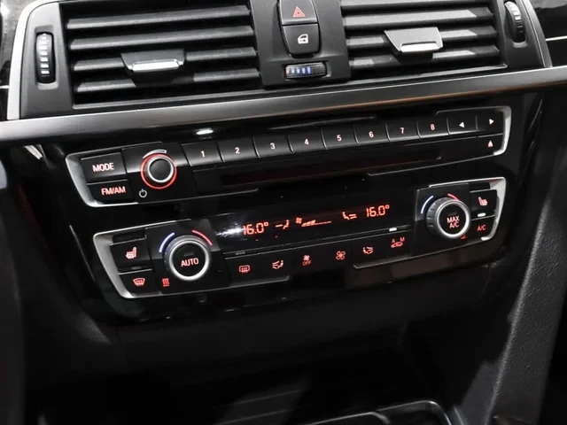 BMW 440 xDrive Coupe AWD* АвтоКредит* (ЦЕНА ДО БГ), снимка 12 - Автомобили и джипове - 53625004