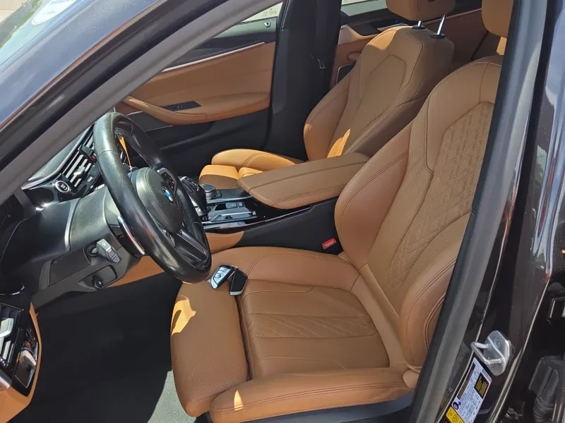 BMW 540 Xdrive M-Sport, снимка 8 - Автомобили и джипове - 55112086