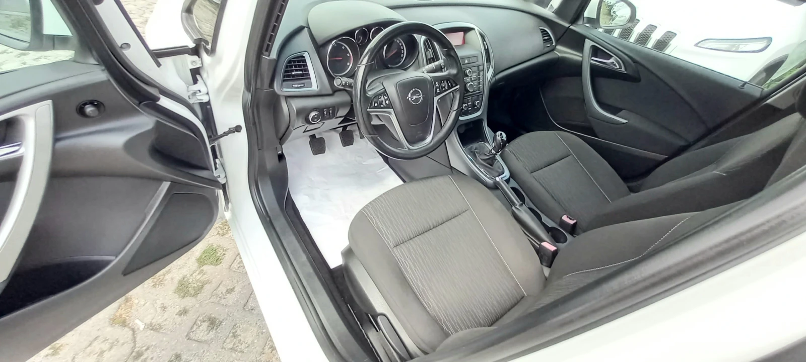 Opel Astra ИЗКЛЮЧИТЕЛНА СЕРВИЗ КНИЖК УНИКТ ОБСЛУЖЕН КАТО НОВА - изображение 7