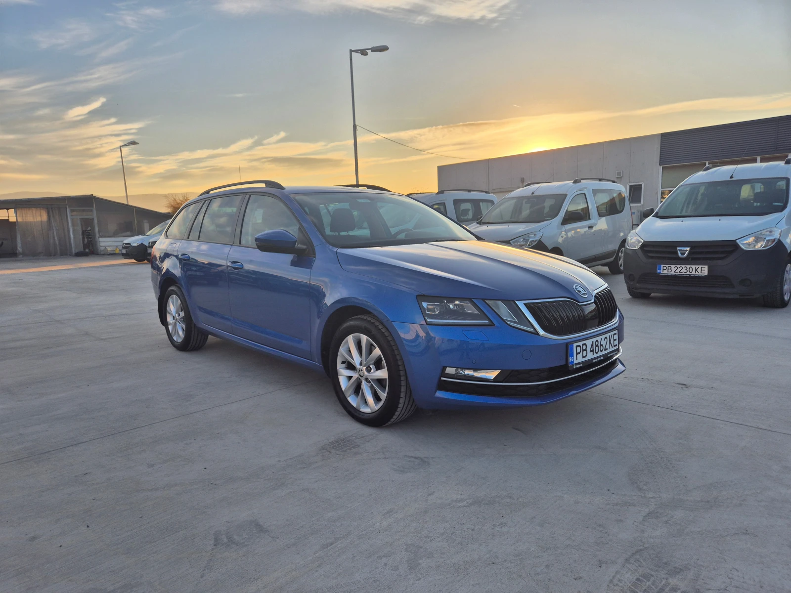 Skoda Octavia В-Гаранция 2.0 TDI М/T 150кс - изображение 7