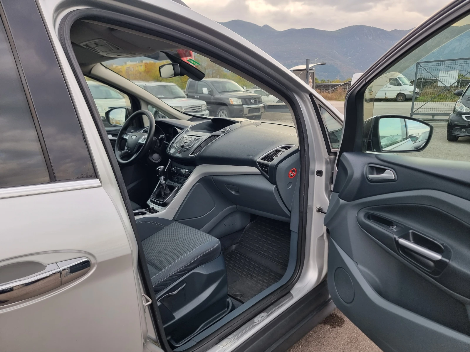 Ford Grand C-Max 2.0TDI | Mobile.bg — изображение 15