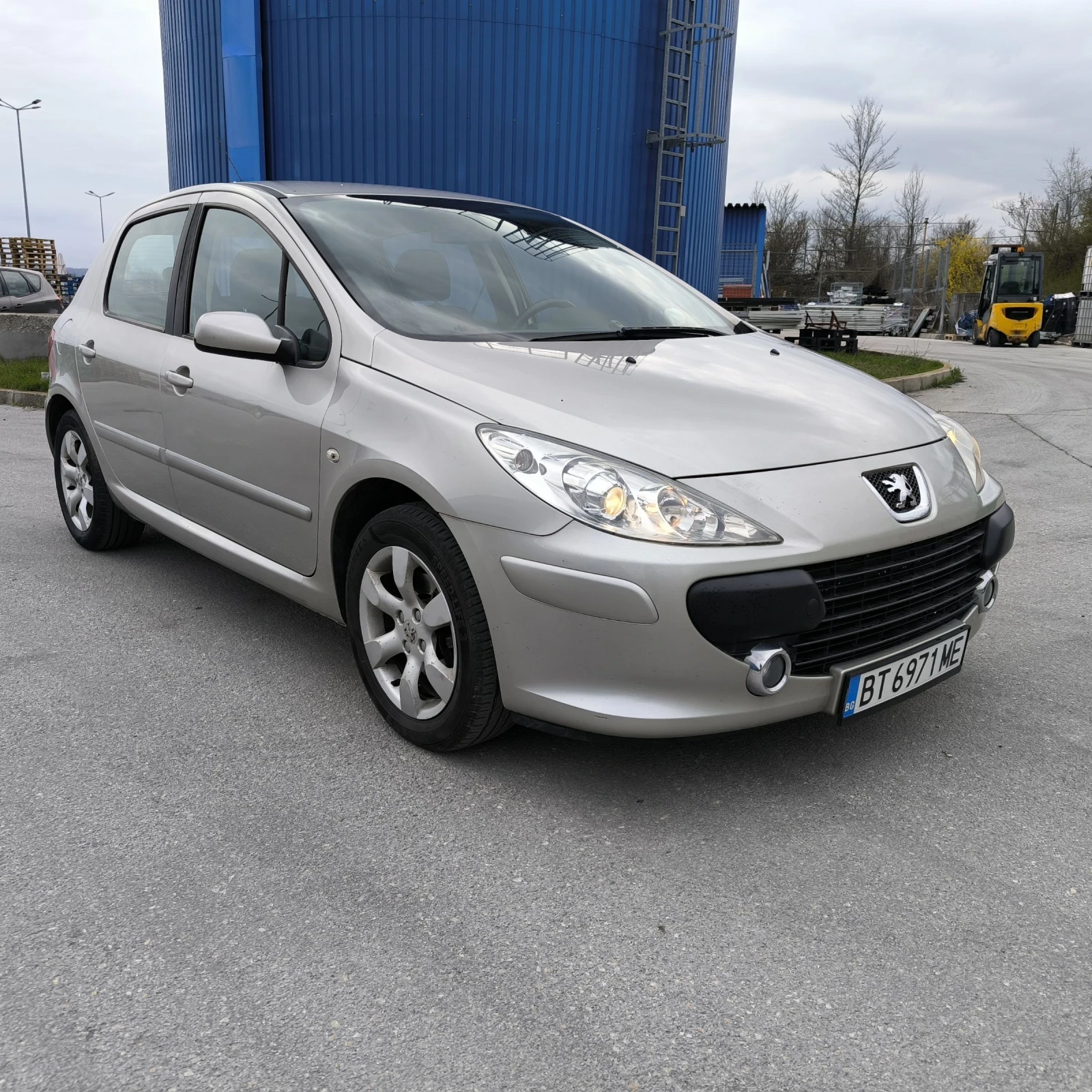 Peugeot 307 2.0 бензин, снимка 6 - Автомобили и джипове - 54088566