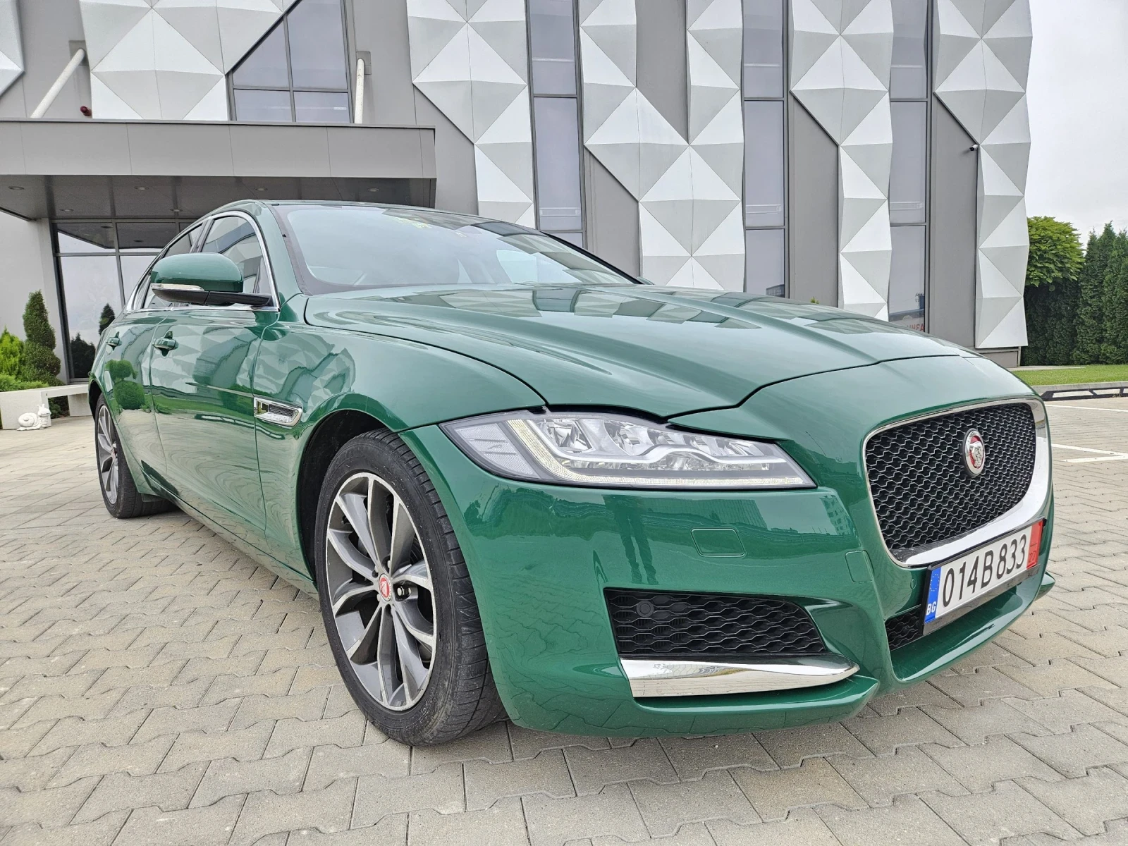 Jaguar Xf 3.0D swiss edition  | Mobile.bg — изображение 7