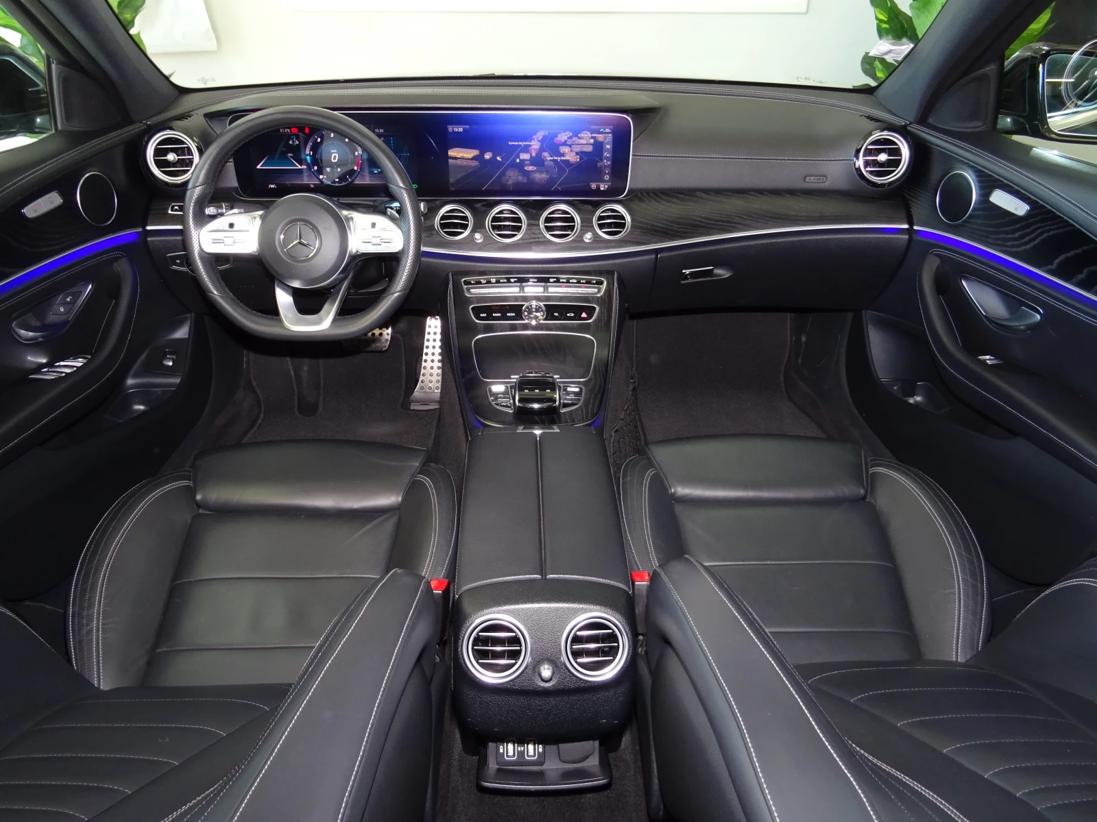 Mercedes-Benz E 220 D AMG Line 9G 194 | Mobile.bg � ����������� 11