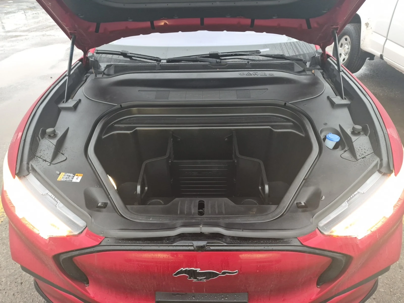 Ford Mustang Mach-E PREMIUM, снимка 16 - Автомобили и джипове - 53761103