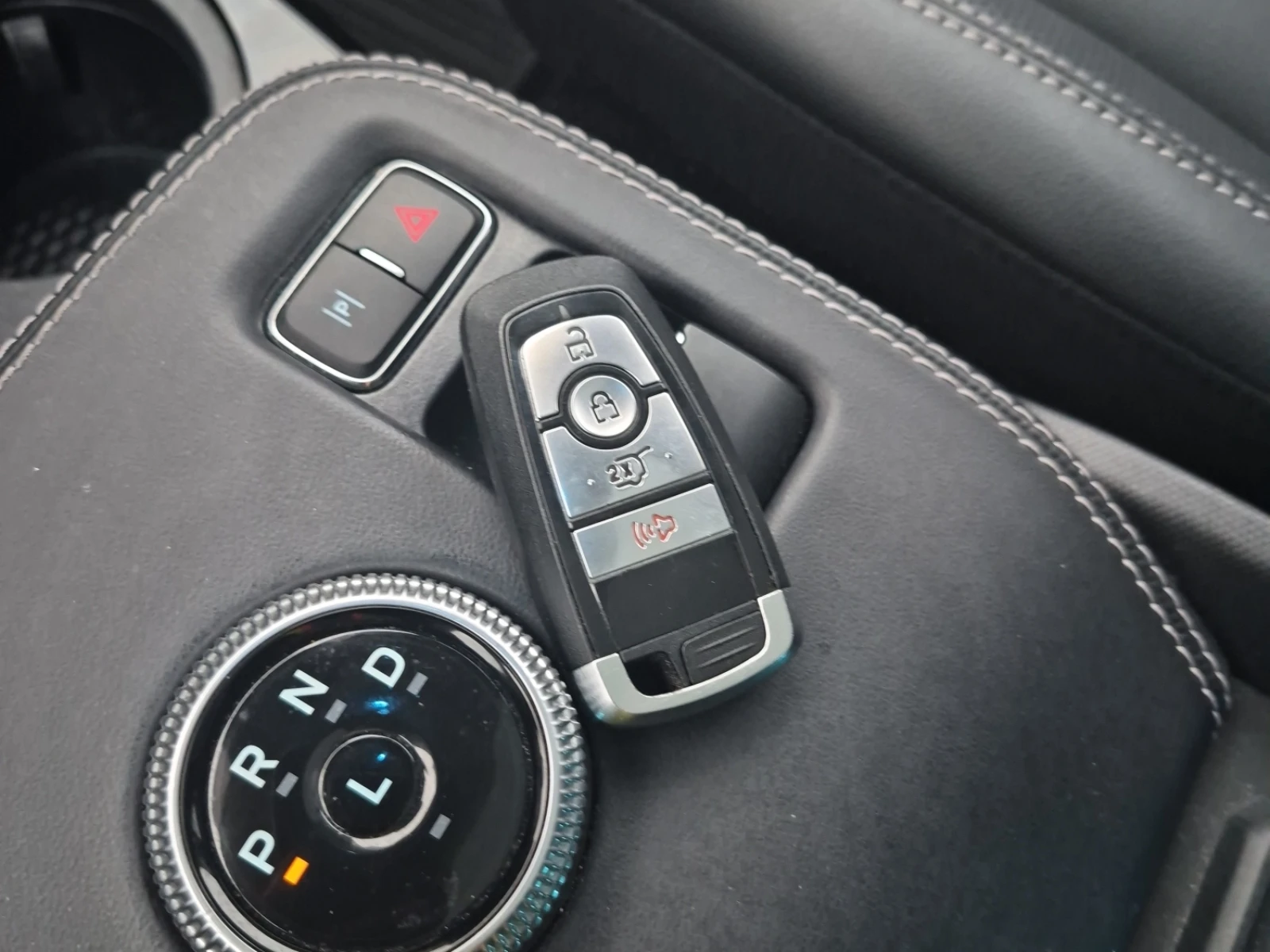 Ford Mustang Mach-E PREMIUM, снимка 8 - Автомобили и джипове - 53761103