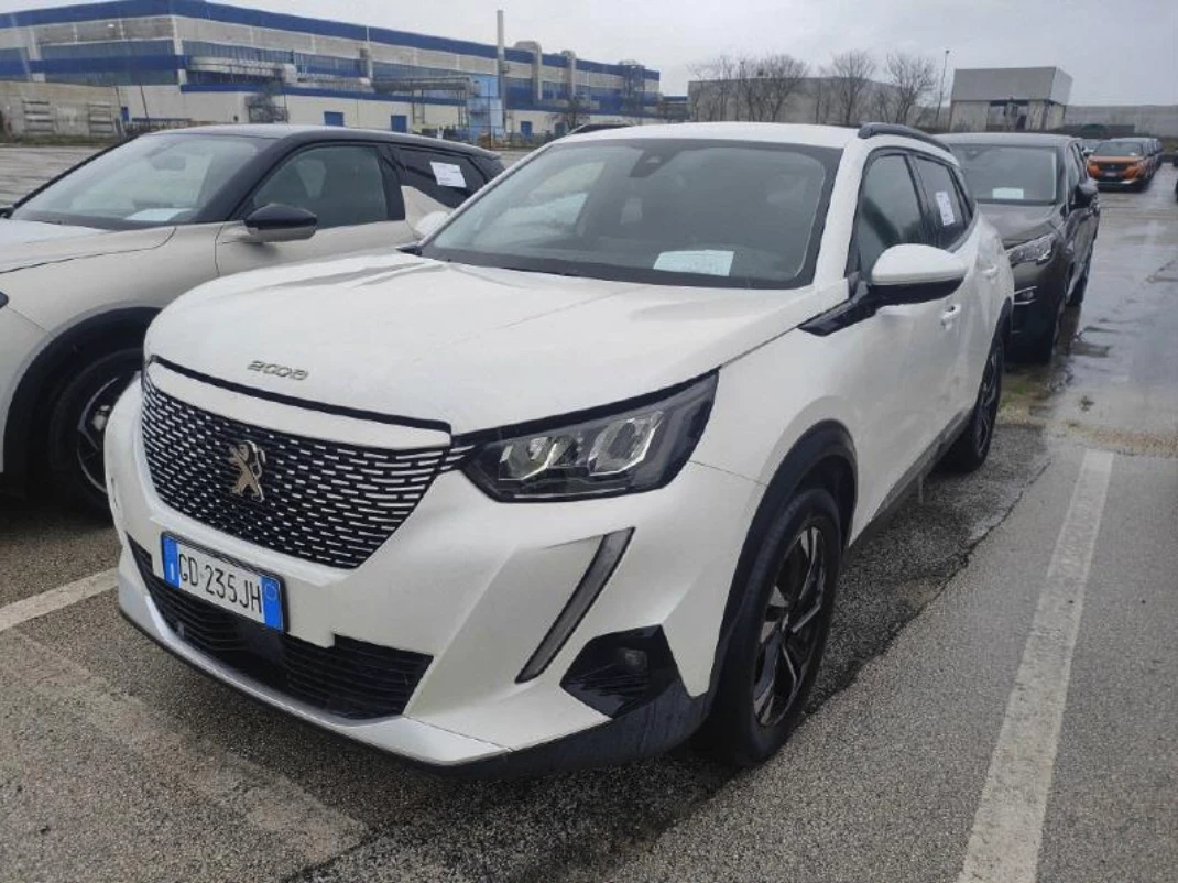 Peugeot 2008 e-2008 Allure, снимка 2 - Автомобили и джипове - 53800838