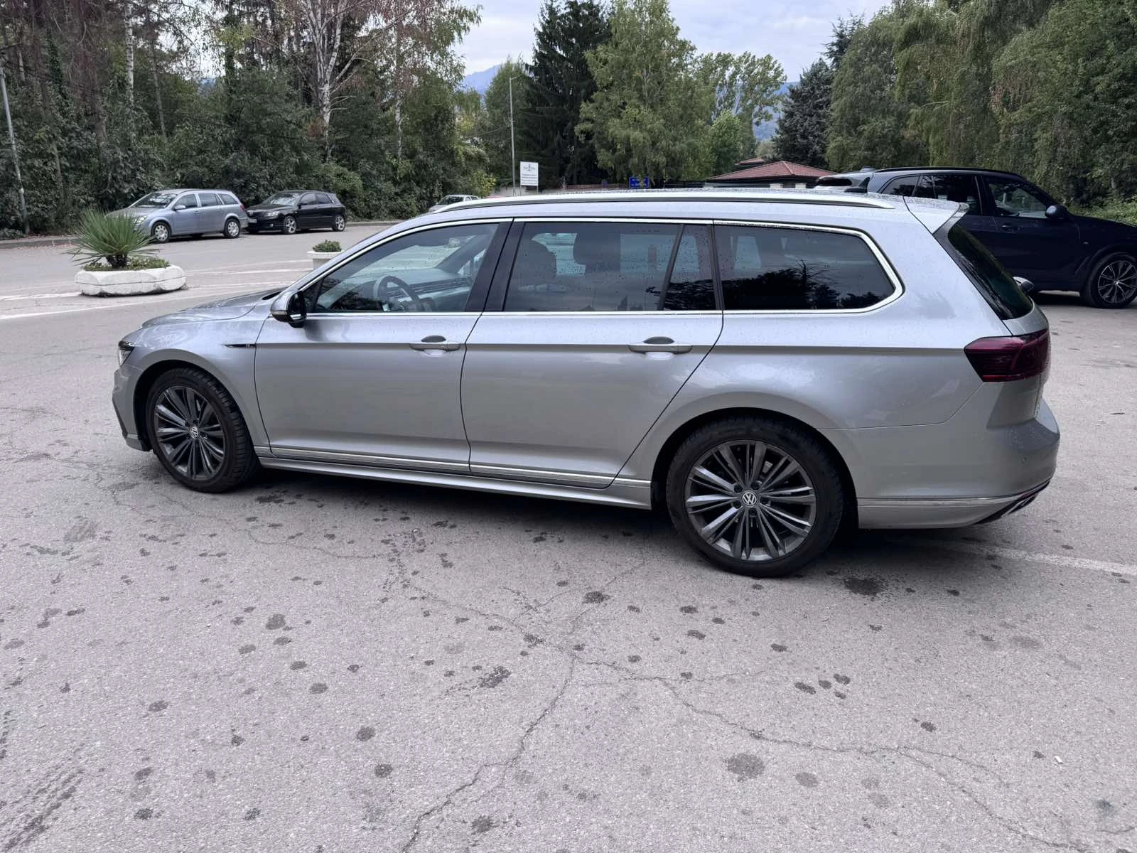VW Passat R-line, снимка 4 - Автомобили и джипове - 53887841