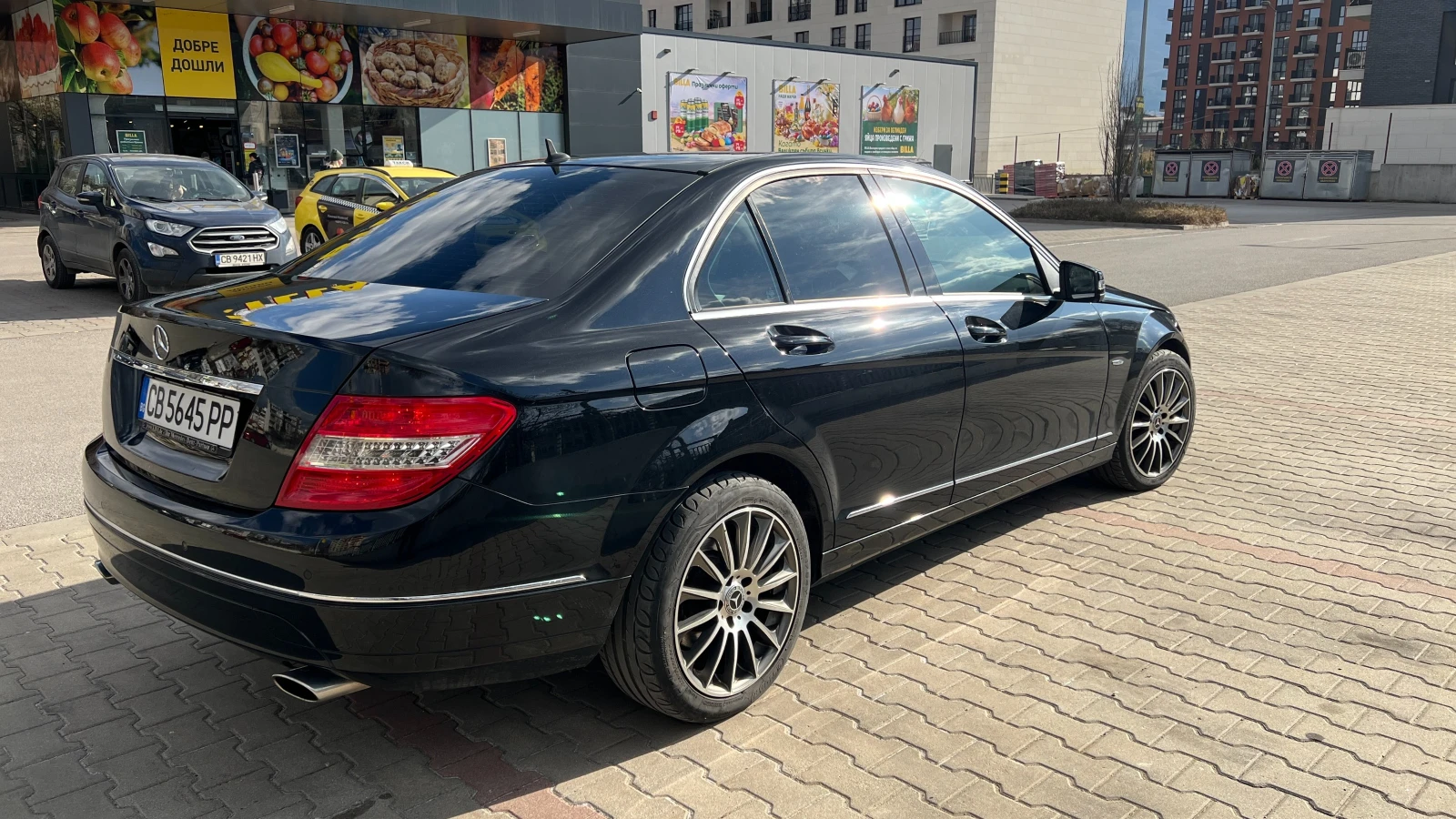 Mercedes-Benz C 300 V6 Avantgarde, снимка 6 - Автомобили и джипове - 53988470