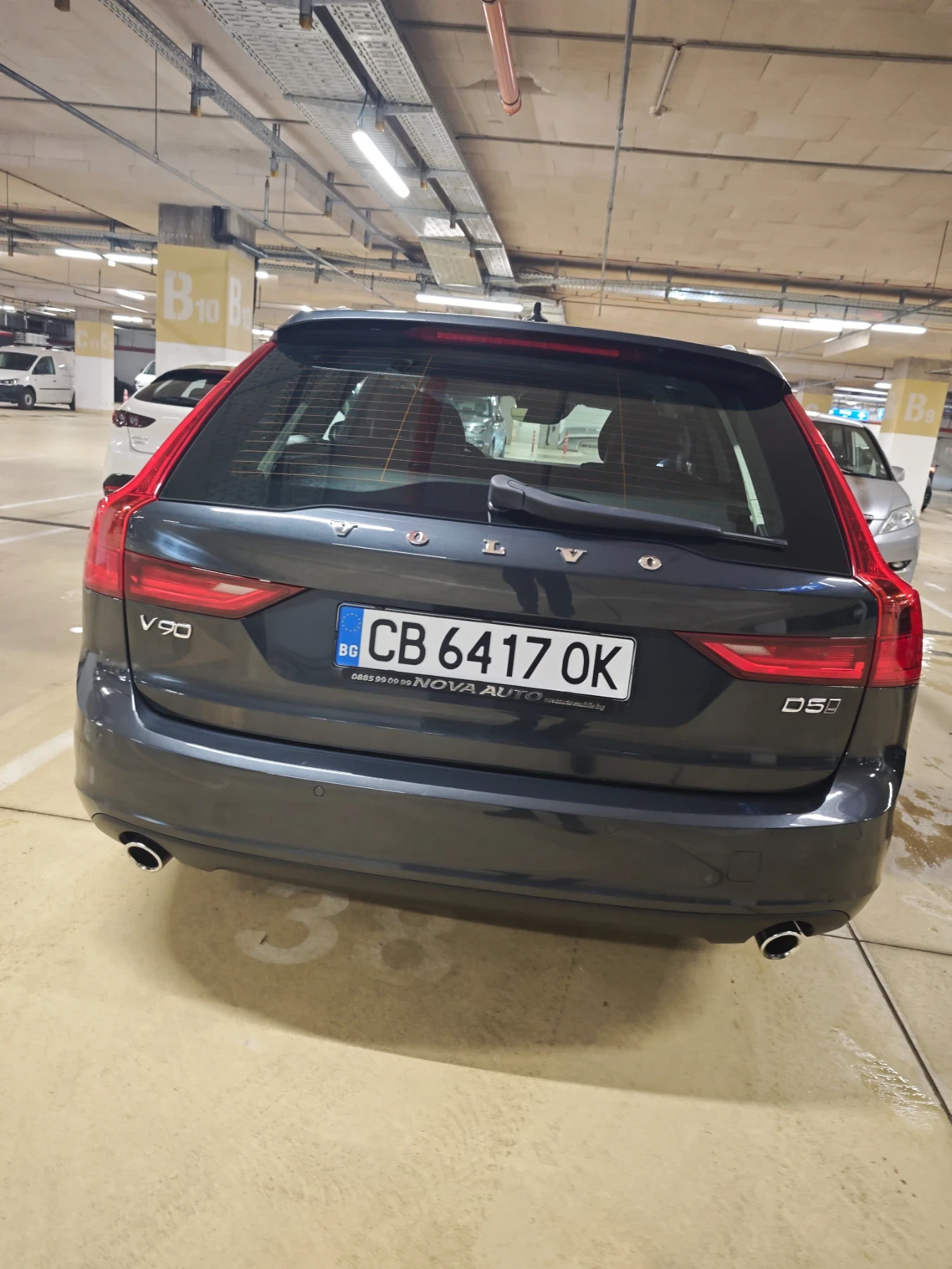 Volvo V90 D 5 4х4, снимка 3 - Автомобили и джипове - 54271620