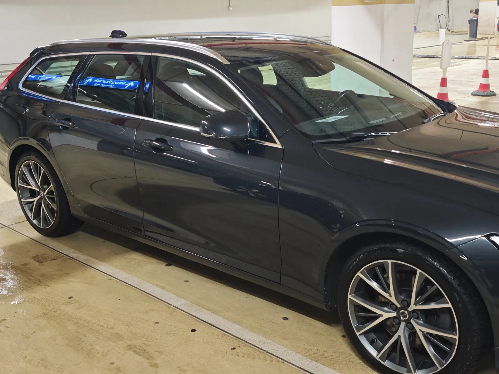 Volvo V90 D 5 4х4, снимка 7 - Автомобили и джипове - 54271620