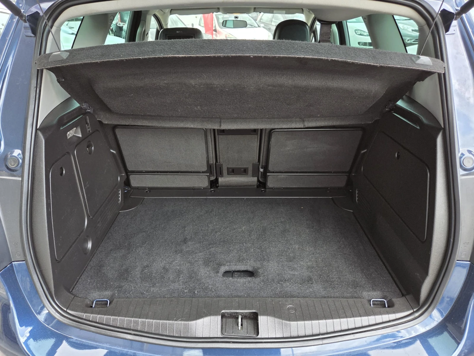 Opel Meriva 1.4 turbo 100 000km, снимка 16 - Автомобили и джипове - 54503623