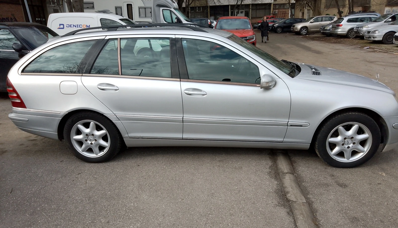 Mercedes-Benz C 270 Elegance, снимка 8 - Автомобили и джипове - 54598488
