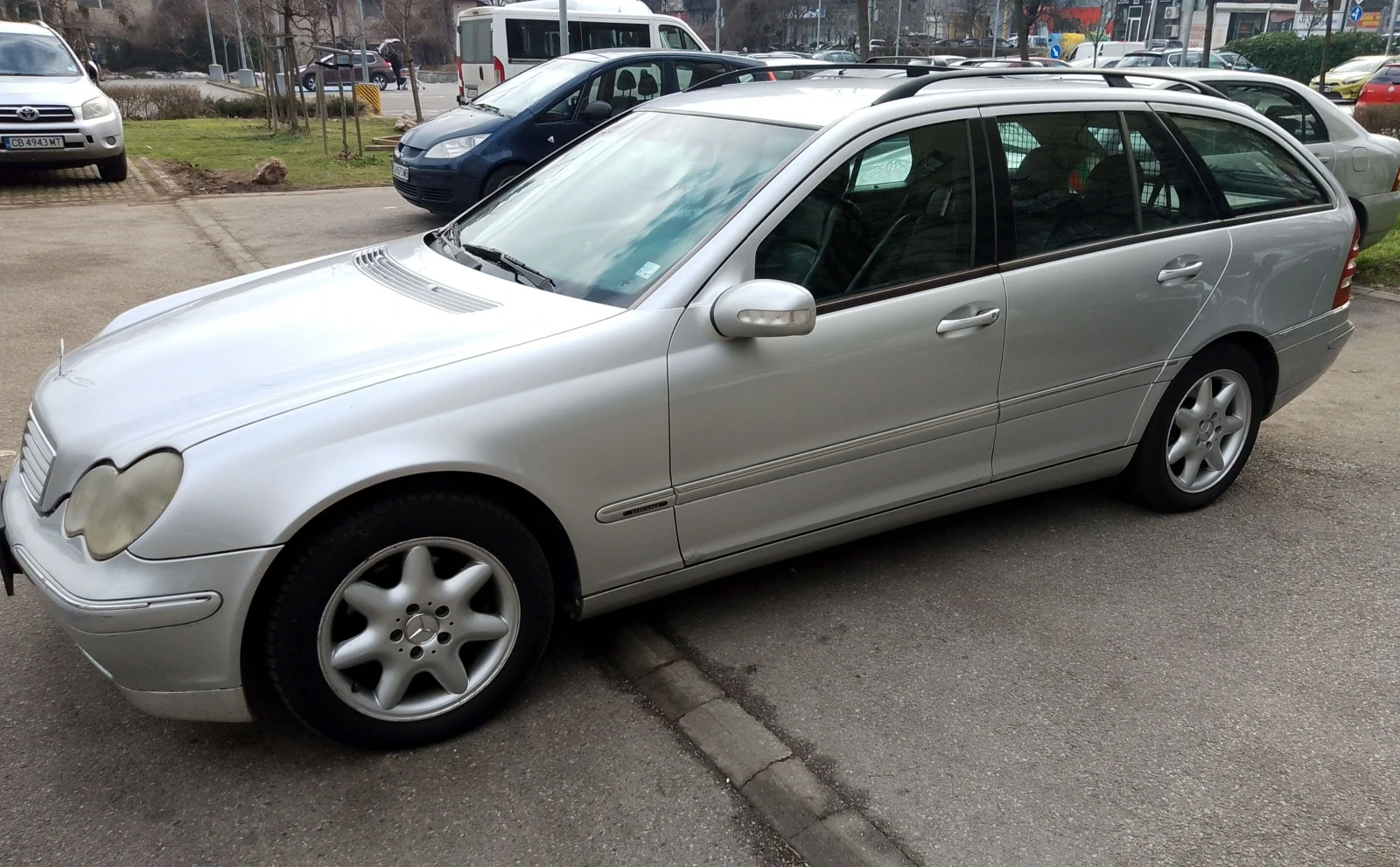 Mercedes-Benz C 270 Elegance, снимка 2 - Автомобили и джипове - 54598488