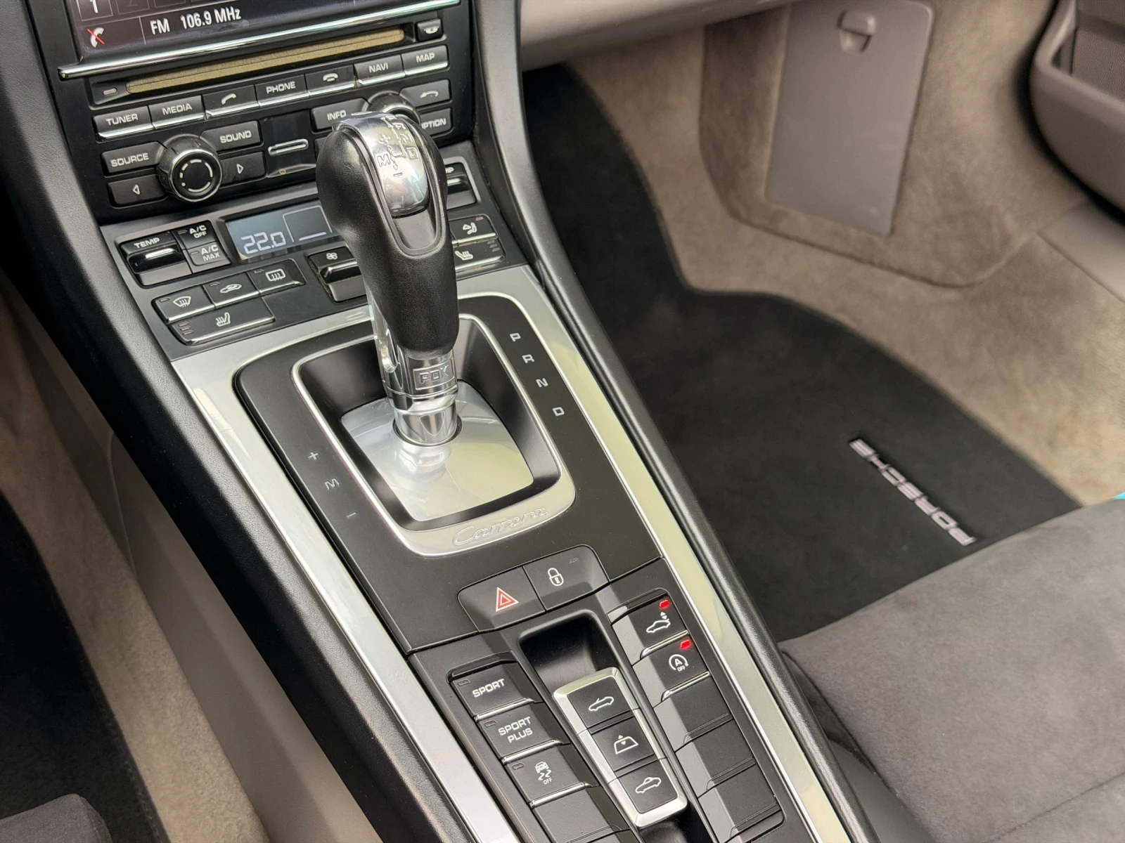 Porsche 911 Carrera  / CABRIO, снимка 15 - Автомобили и джипове - 54630624