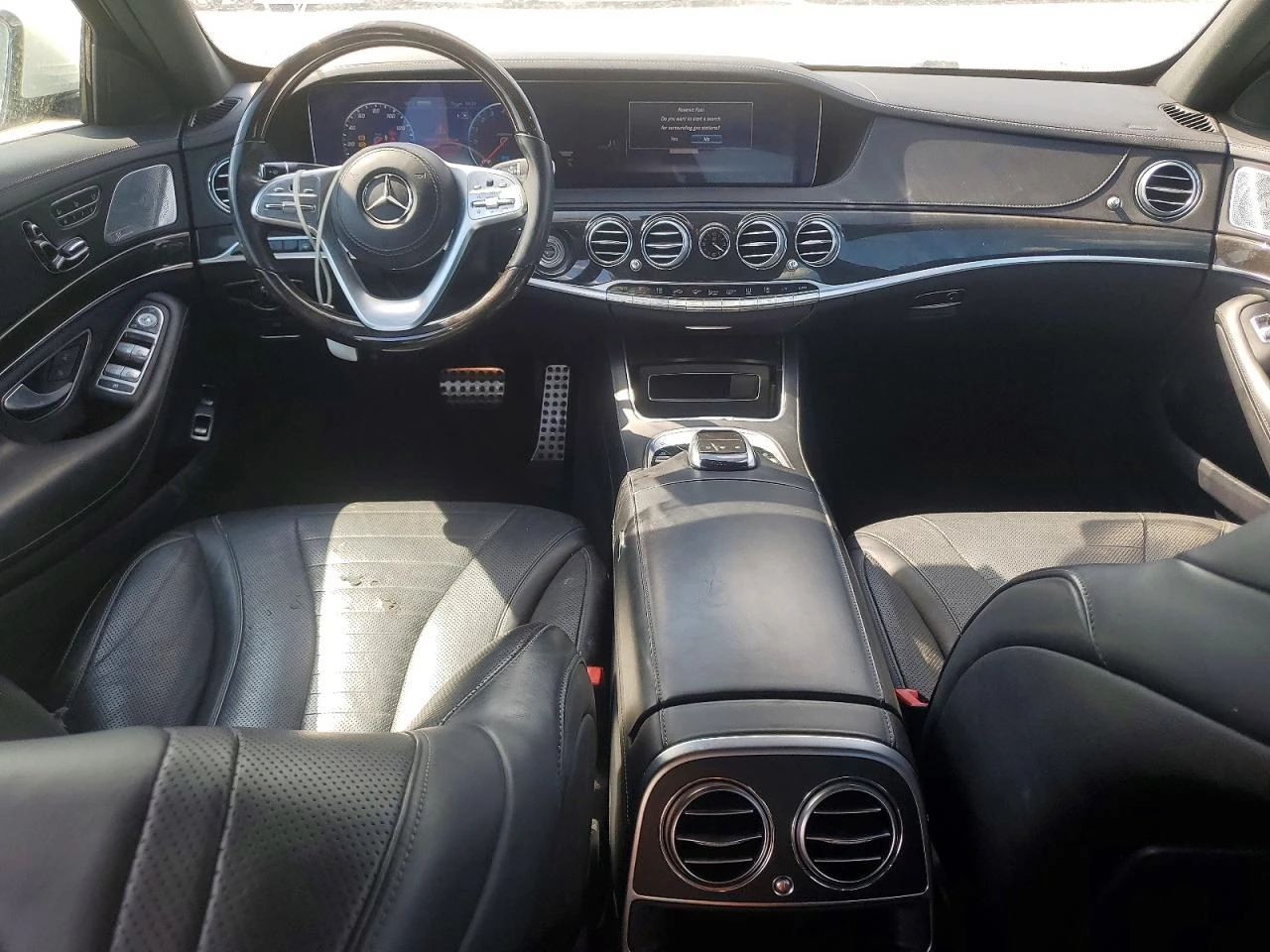 Mercedes-Benz S 560 E* AMG* BURMESTER* ОБДУХ* PANO* DISTRONIC* , снимка 7 - Автомобили и джипове - 55545554