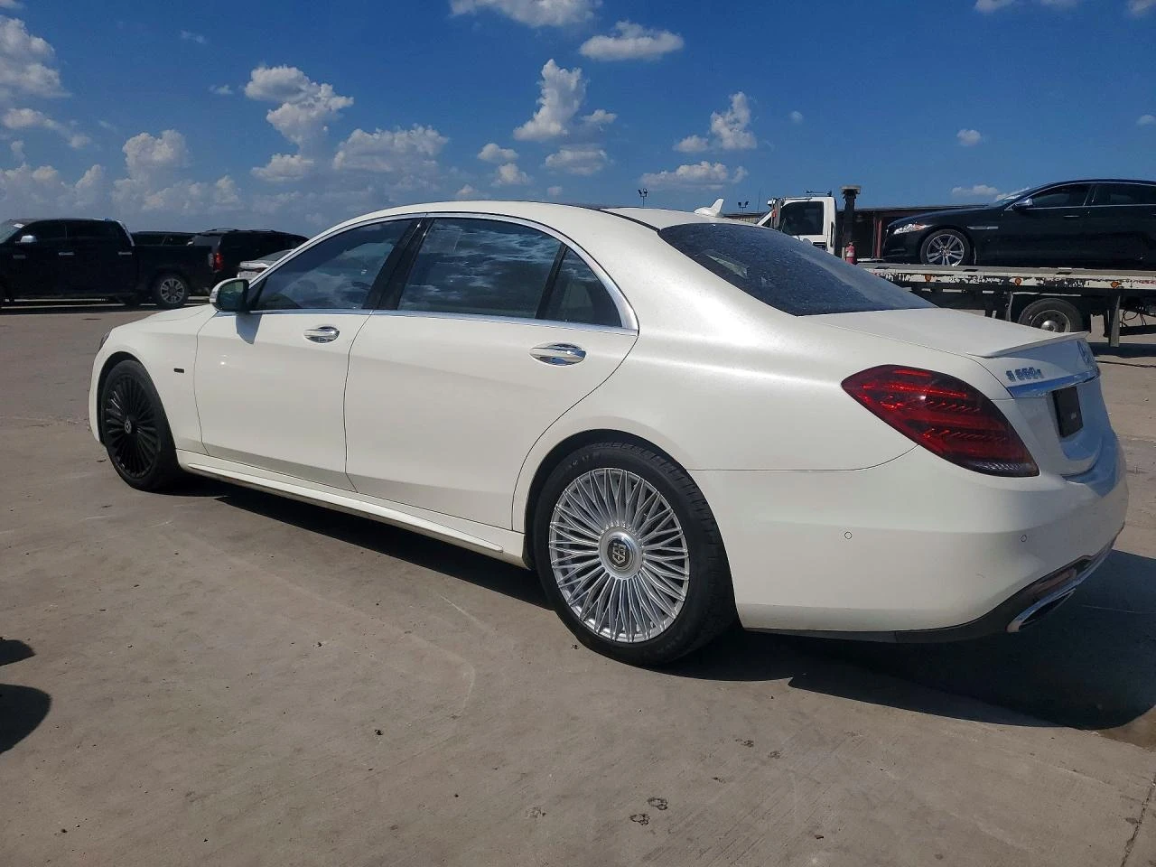 Mercedes-Benz S 560 E* AMG* BURMESTER* ОБДУХ* PANO* DISTRONIC* , снимка 4 - Автомобили и джипове - 55545554