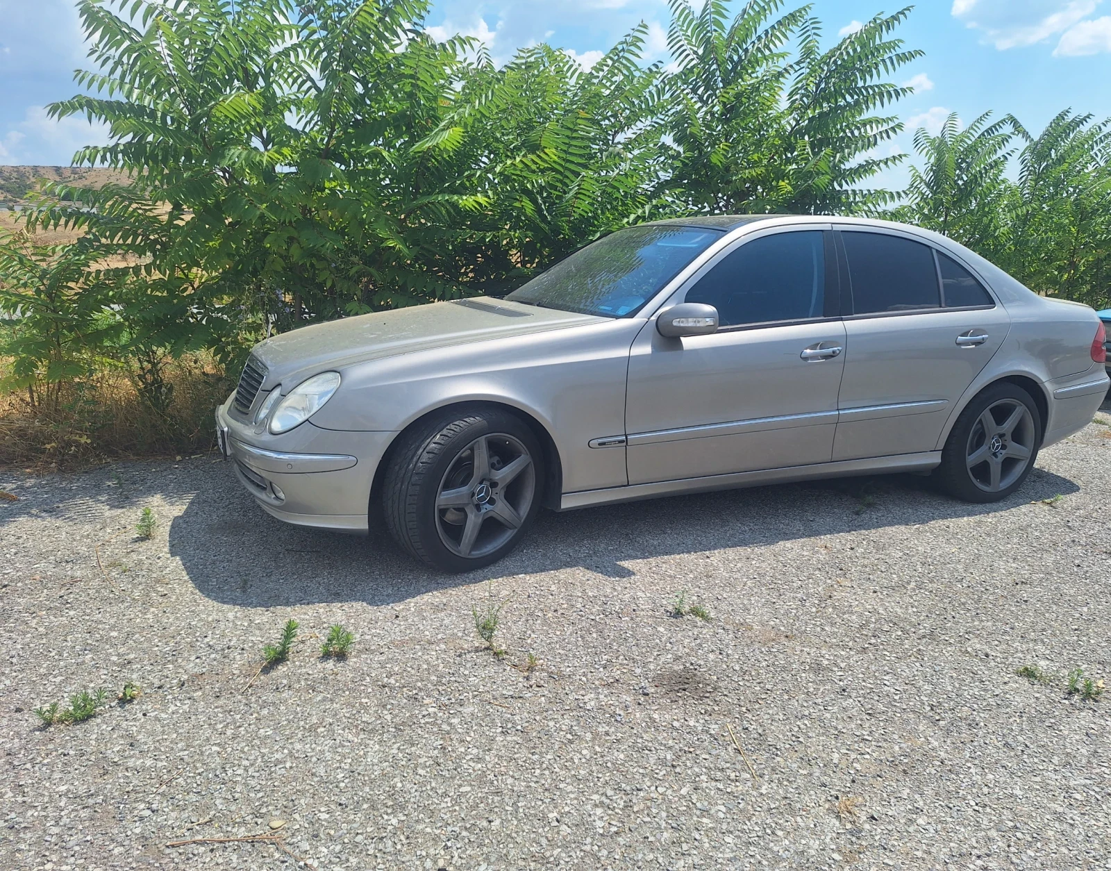 Mercedes-Benz E 320, снимка 6 - Автомобили и джипове - 55606581