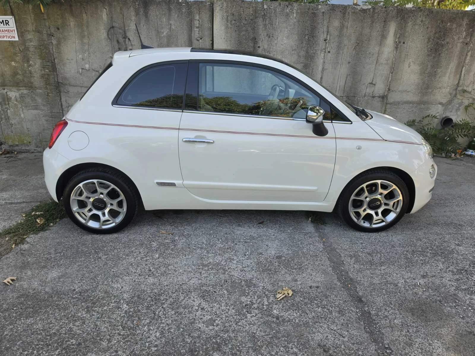 Fiat 500 DolceVita, снимка 5 - Автомобили и джипове - 55905346