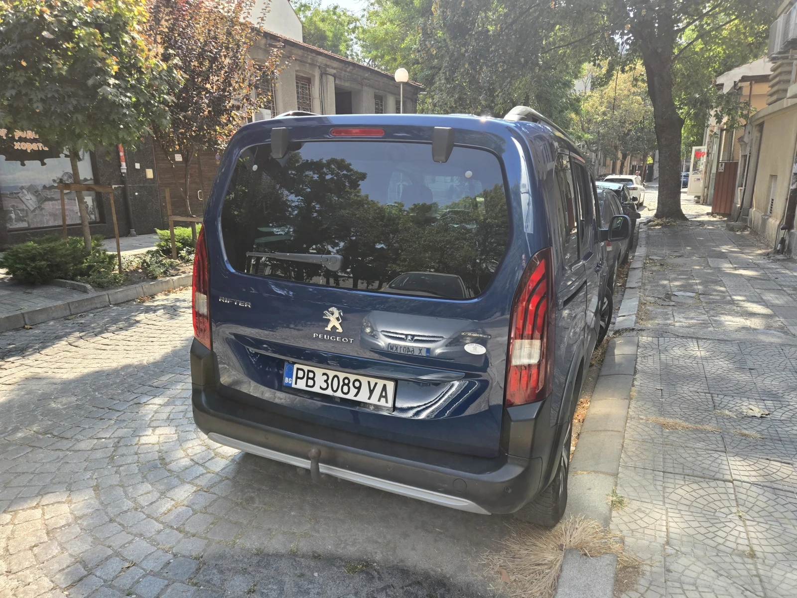 Peugeot Rifter, снимка 3 - Автомобили и джипове - 56032306