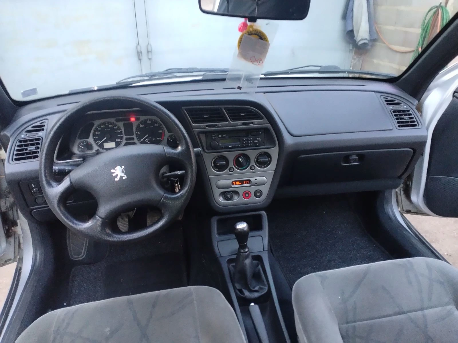 Peugeot 306 2.0HDi, снимка 6 - Автомобили и джипове - 56074731