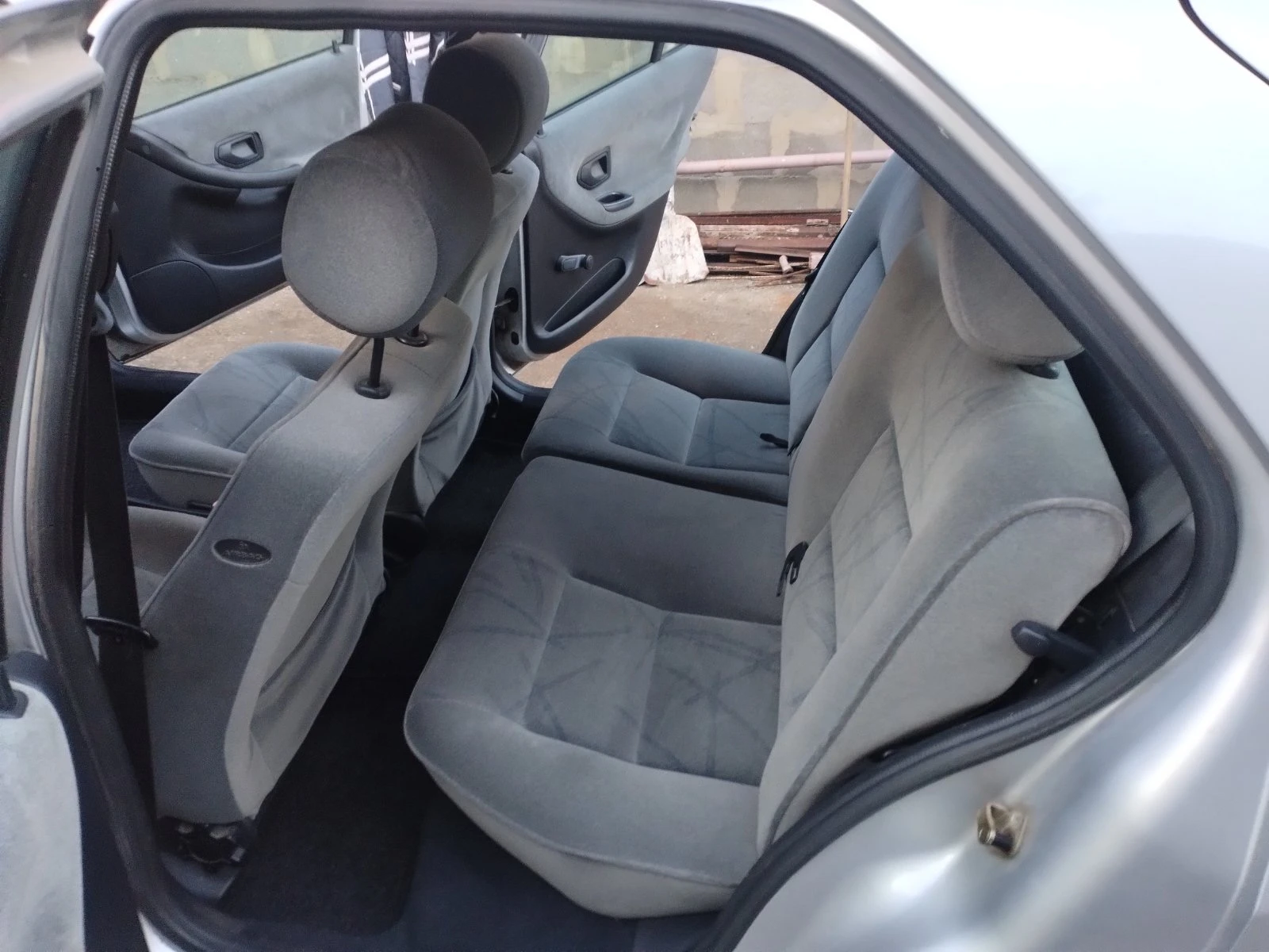 Peugeot 306 2.0HDi, снимка 8 - Автомобили и джипове - 56074731
