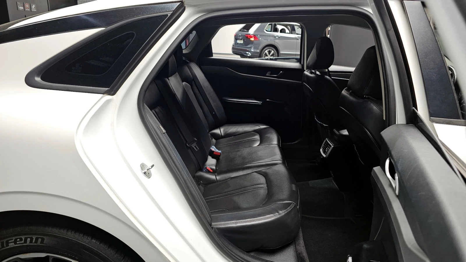 Kia K5 2.0 Prestige, снимка 10 - Автомобили и джипове - 56102830