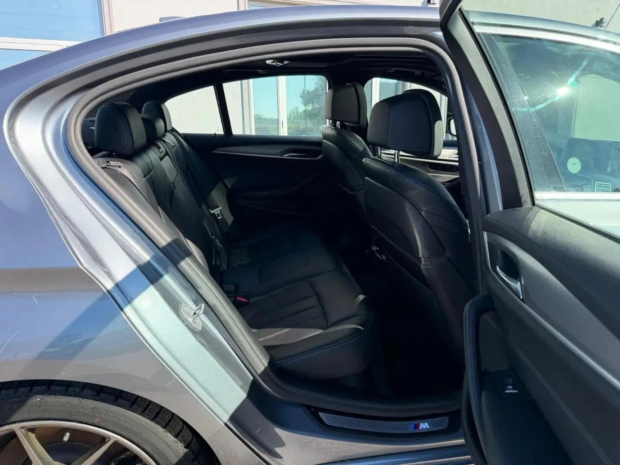 BMW 530 Xdrive* Distronic* M pack* �����* 360* ����� | Mobile.bg � ����������� 16