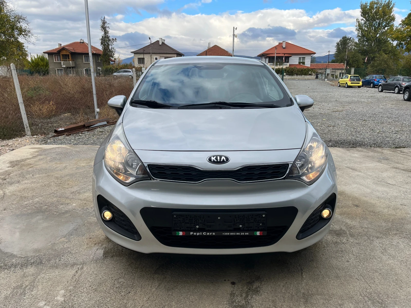 Kia Rio 1.2i, снимка 2 - Автомобили и джипове - 56683492
