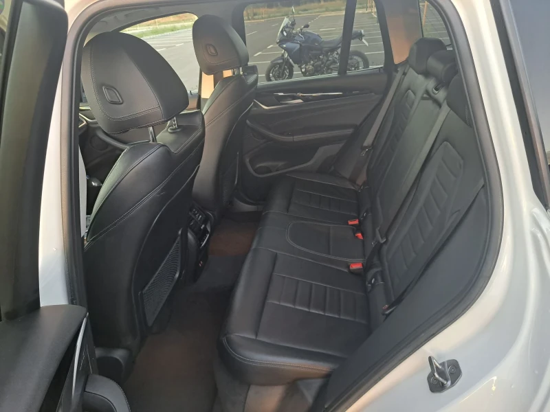 BMW X3 xDrive20d Mild Hybrid, снимка 8 - Автомобили и джипове - 50195171