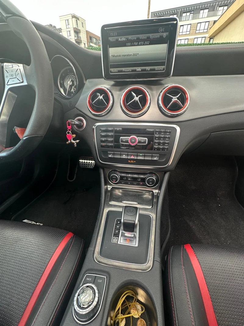 Mercedes-Benz GLA AMG 45, снимка 9 - Автомобили и джипове - 52683654