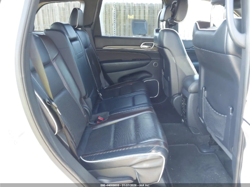 Jeep Grand cherokee OVERLAND* DISTRONIC* COOLED-SEATS* PANOROOF* CAMER, снимка 11 - Автомобили и джипове - 53540319