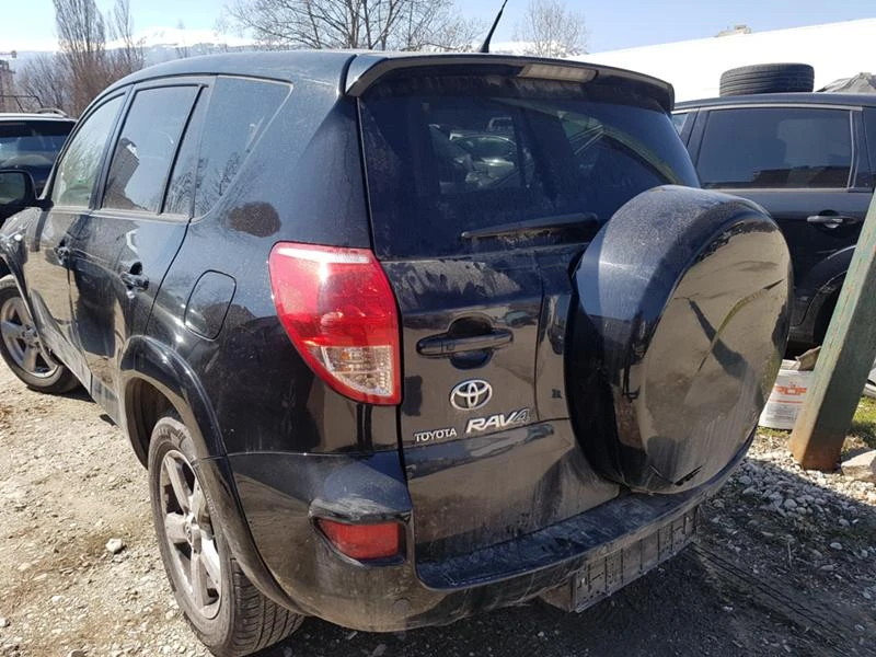 Toyota Rav4 2.2D CAT 177HP, снимка 1 - Автомобили и джипове - 36217523