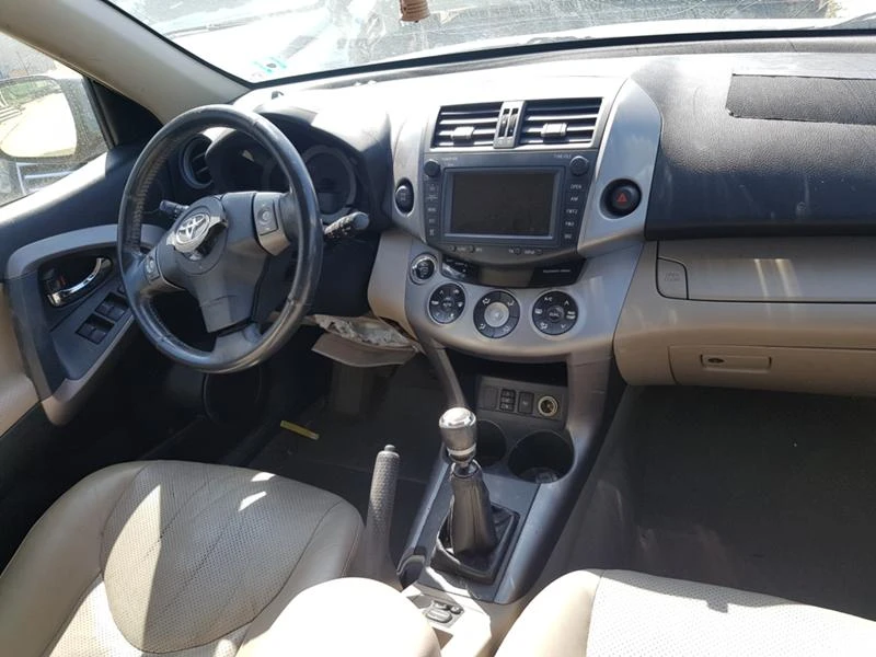 Toyota Rav4 2.2D CAT 177HP, снимка 9 - Автомобили и джипове - 36217523